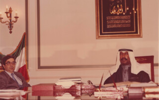 وليّ عهد لكويت ورئيس مجلس الوزراء سعد العبدالله يتحدث إلى الأستاذ فؤاد مطر